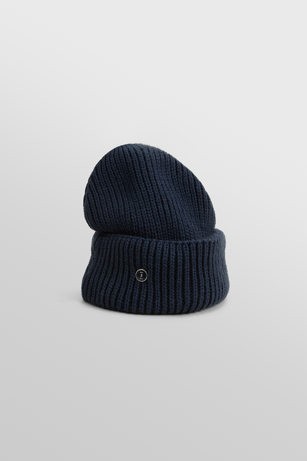 کلاه بافتنی هیرو سورمه ای