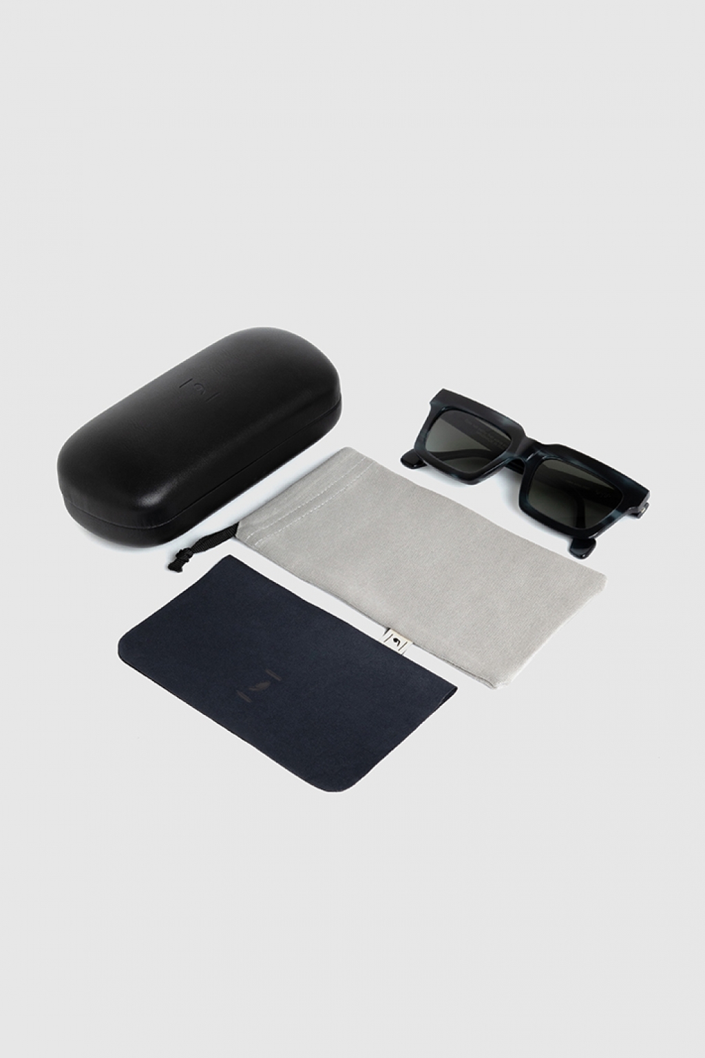 عینک آفتابی وارنا استرایپ سیلور 3