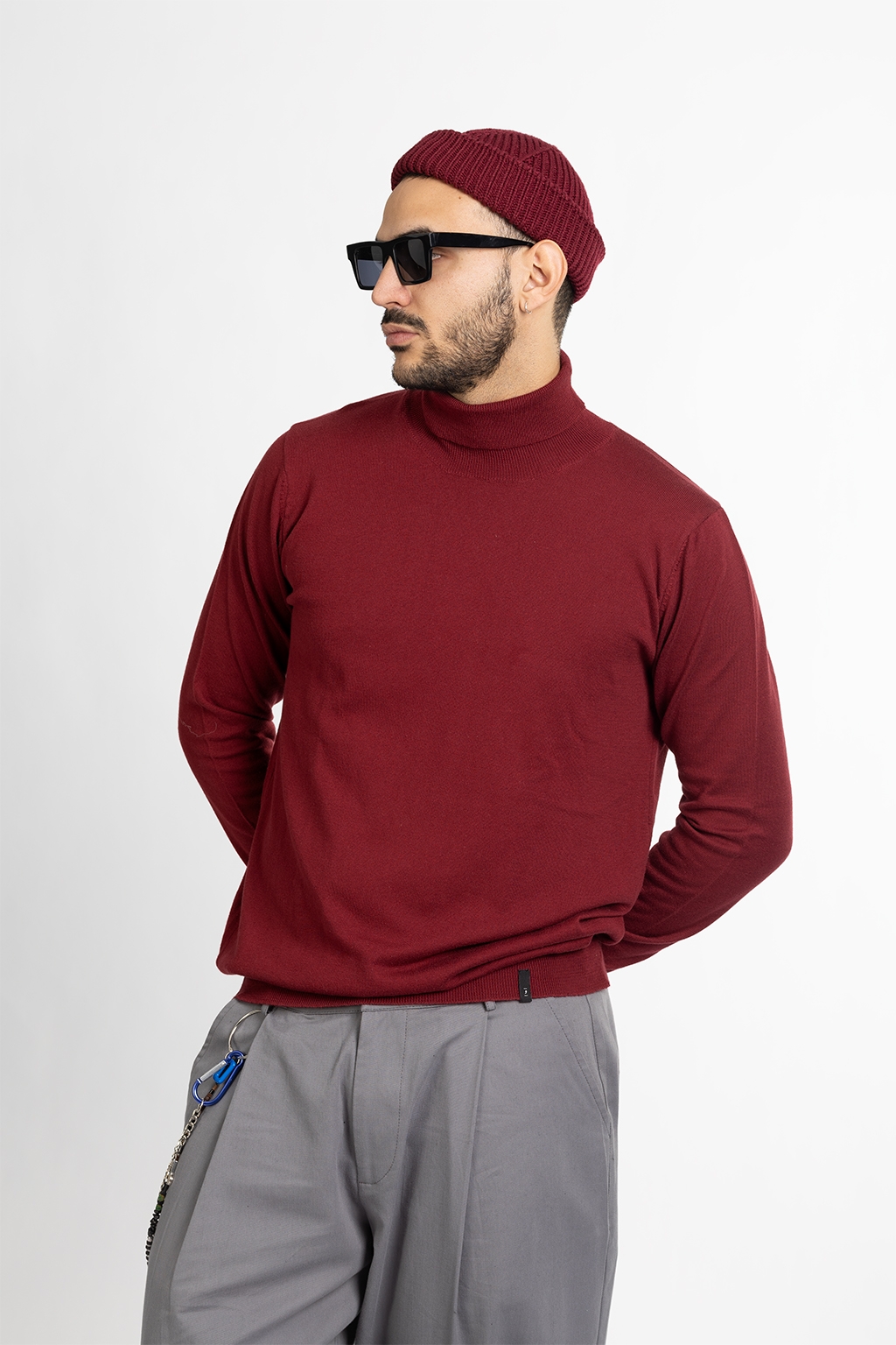 red turtulneck 3