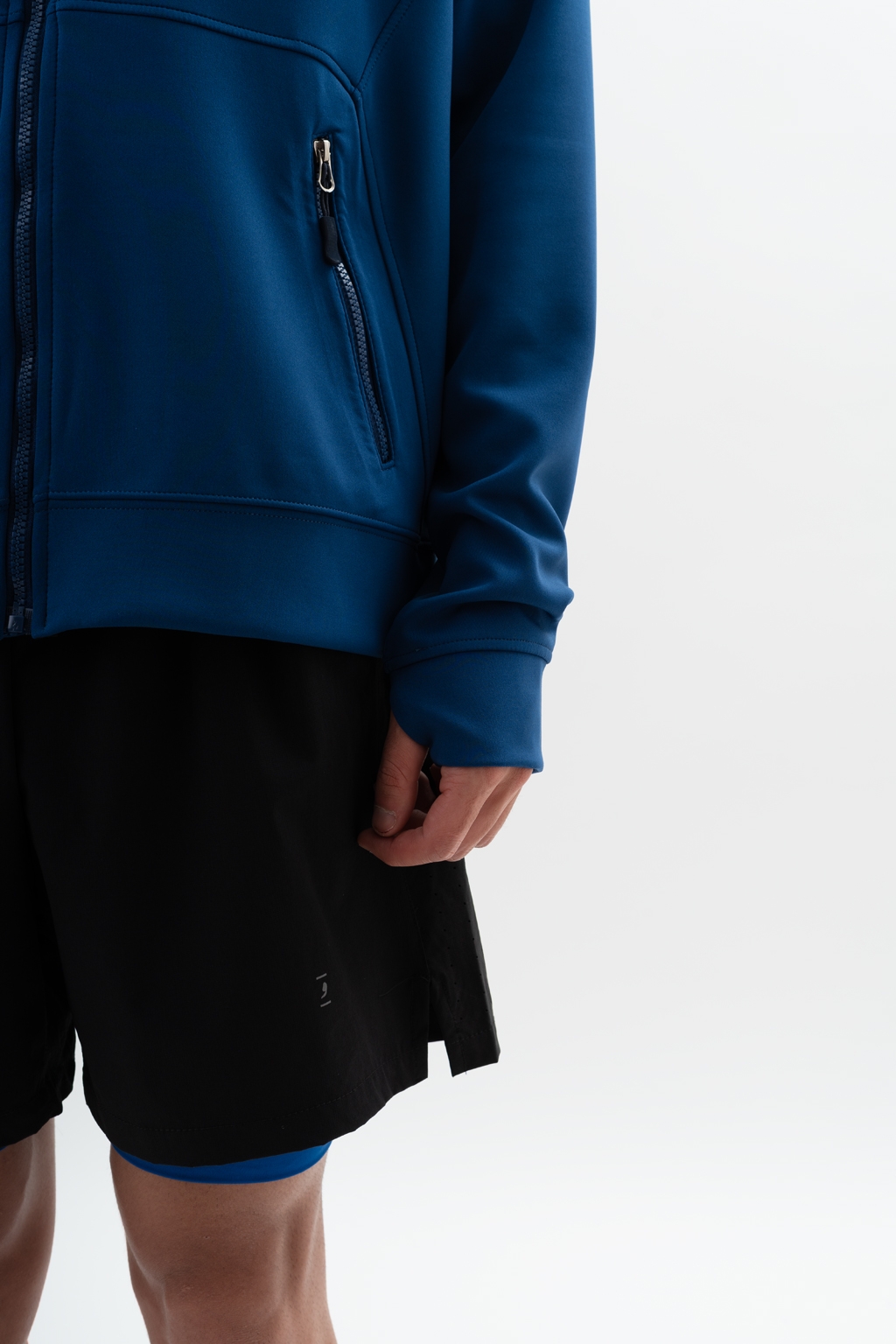 ATHLETE black 7
