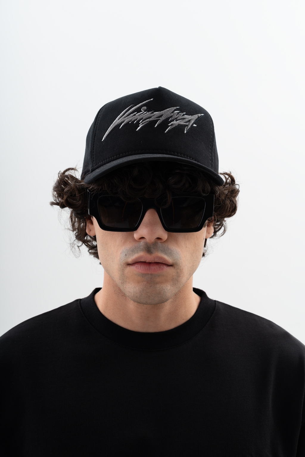 cap structure THUNDER black 1