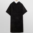 حوله پانچو مشکی