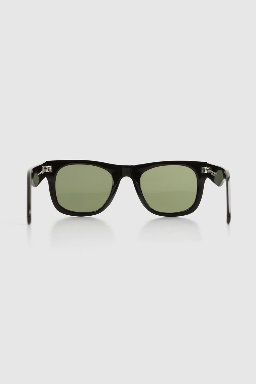 maya black green 3